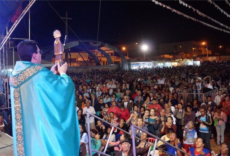 Ambulantes só podem usar área do Santuário com autorização